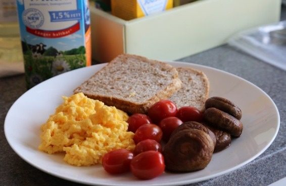 有Scrambled Egg的营养早餐