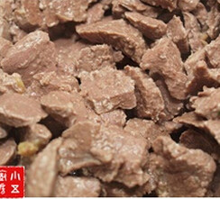 牛肉干,牛肉切块,冷水下锅,煮开即熄火,取出,沥干水分
