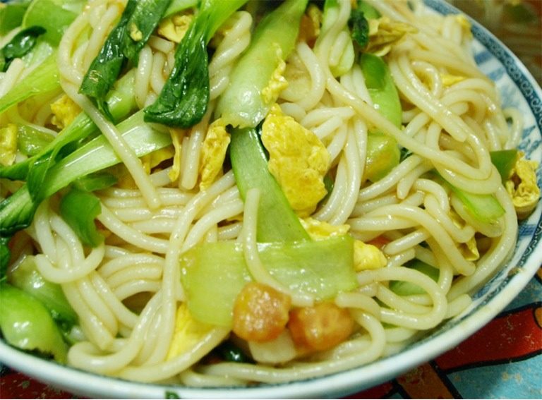 青菜鸡蛋炒粉