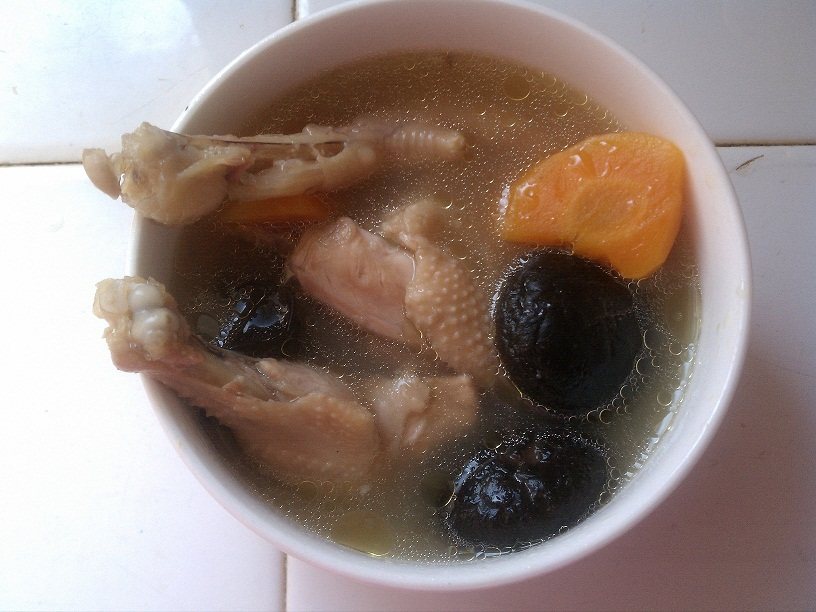 胡萝卜香菇鸡汤