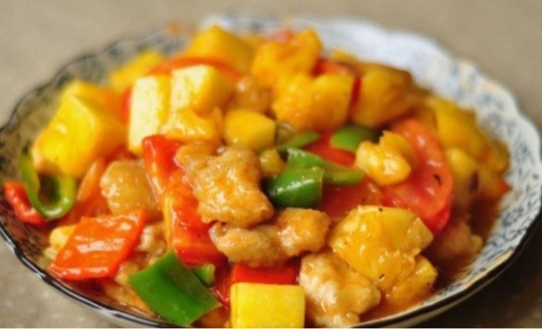 酸酸甜甜的菠萝咕咾肉