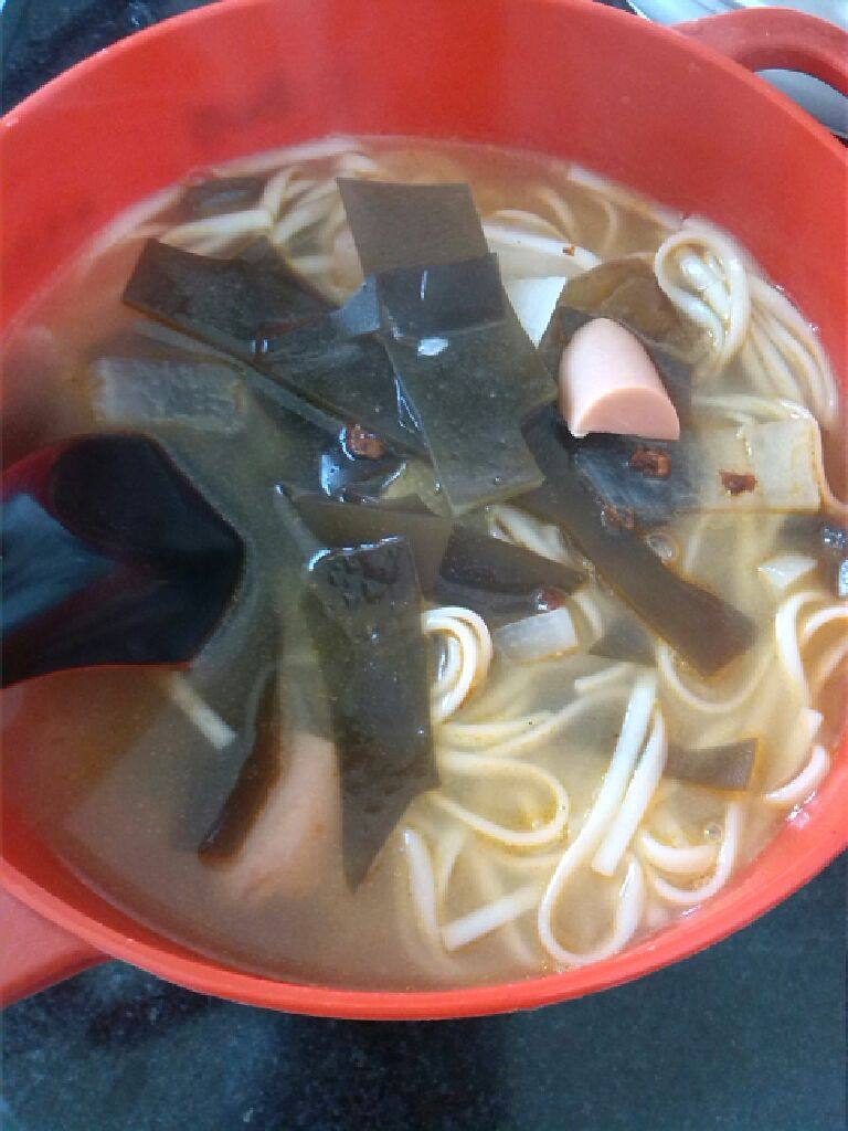 海带萝卜汤面
