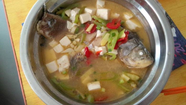 鲫鱼豆腐汤
