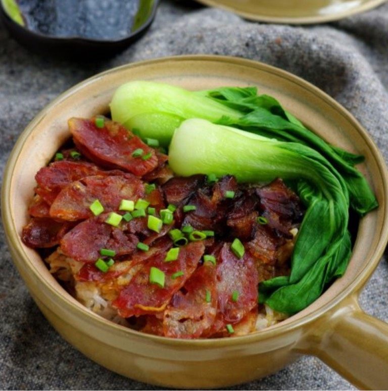 暖暖一锅香：懒人版腊味煲仔饭