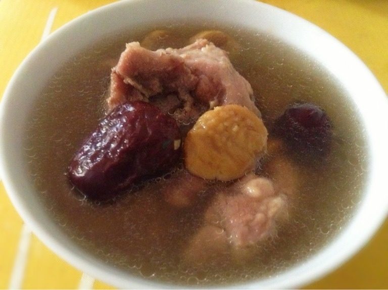 排骨板栗红枣汤