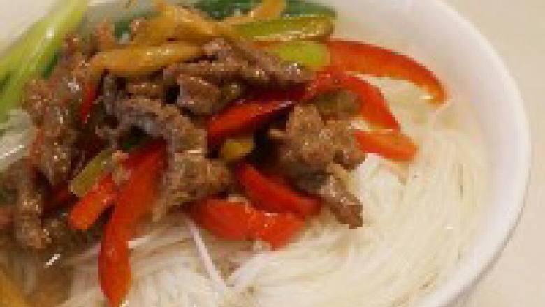 牛肉辣椒汤米粉