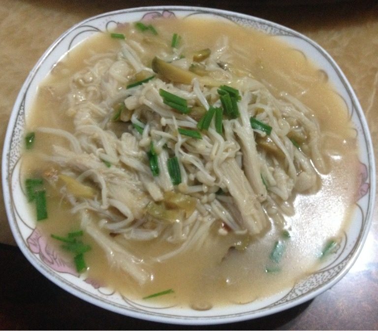 小炒金针菇