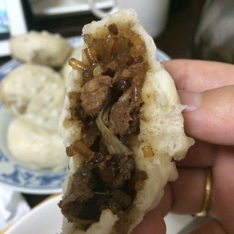 酱肉包