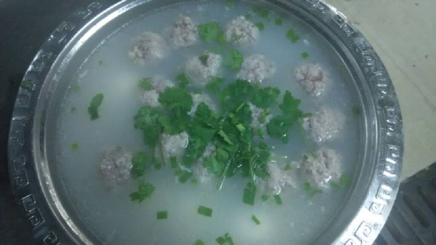 汽锅肉丸