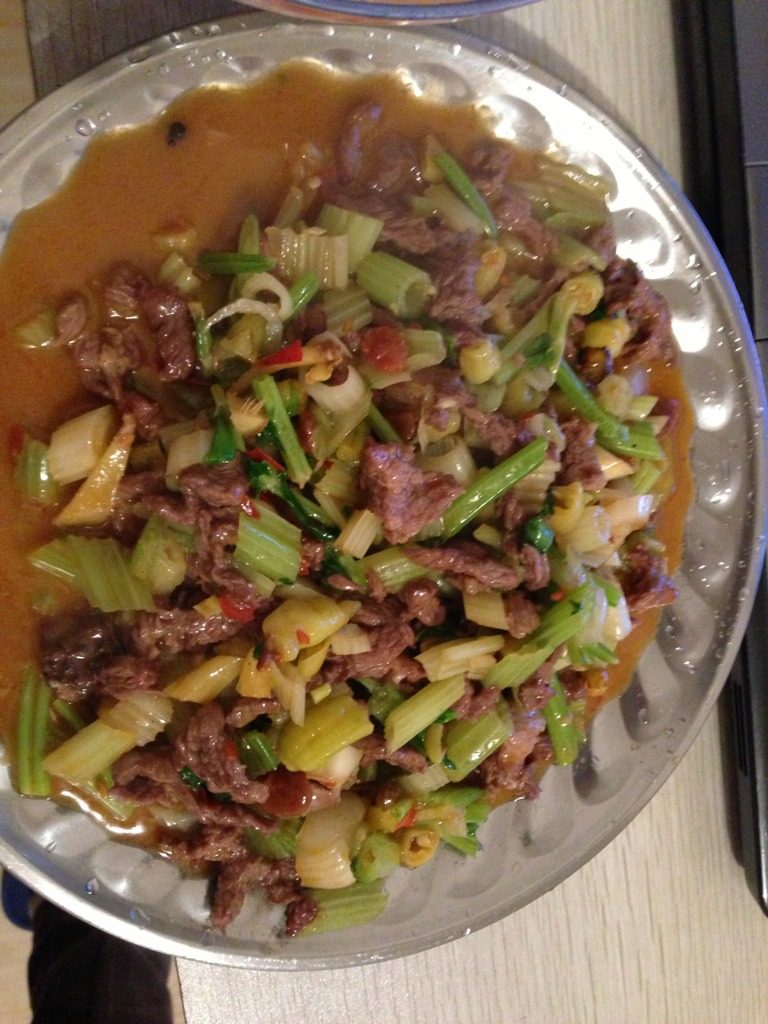芹菜炒牛肉