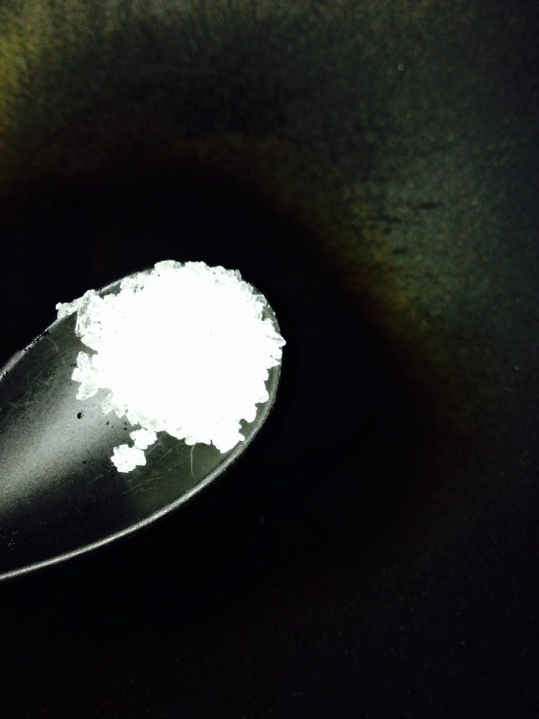 红焖牛肉,起锅小火热油放适量<a style='color:red;display:inline-block;' href='/shicai/ 866'>冰糖</a>加热融化，下牛肉翻炒