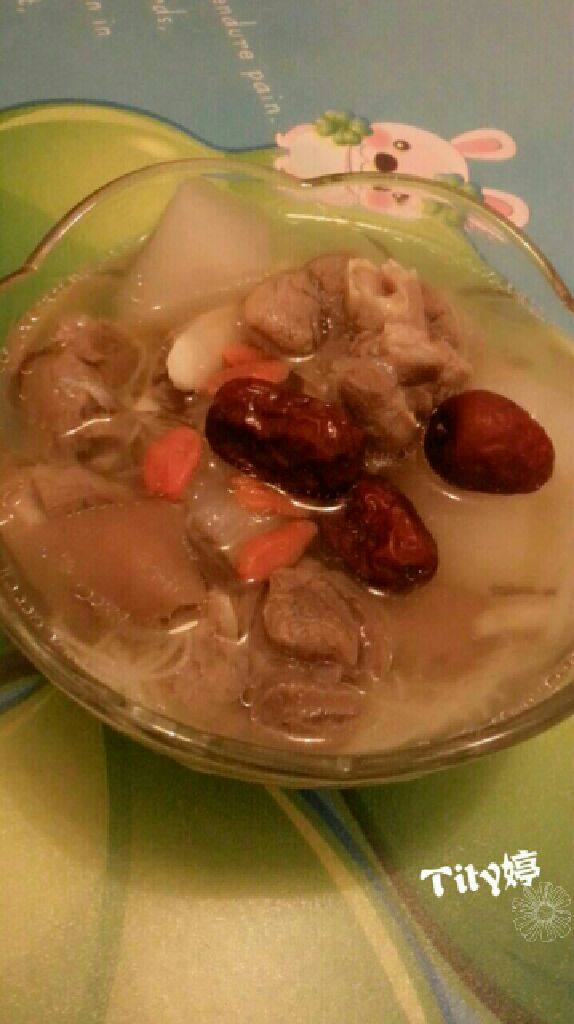 电饭锅版–当归萝卜炖羊肉