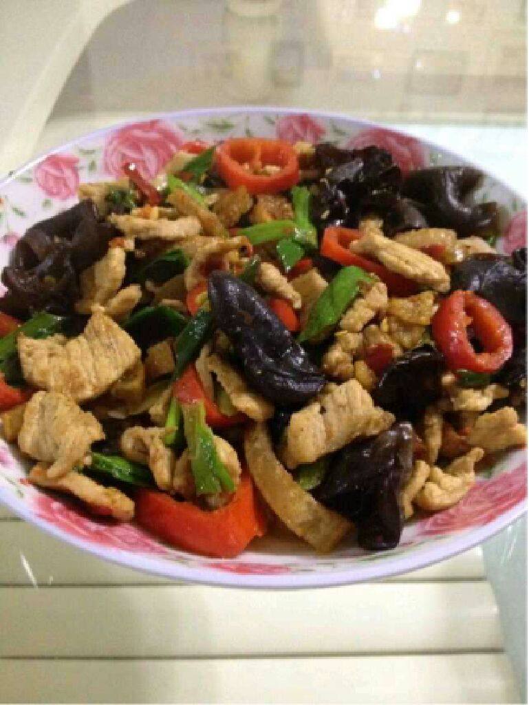 木耳炒肉