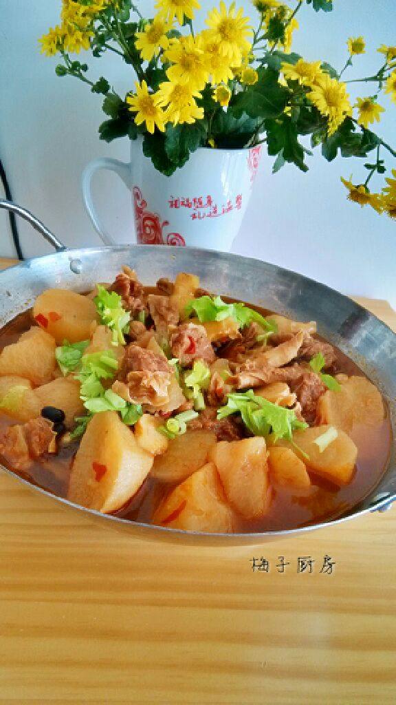 牛腩炖萝卜