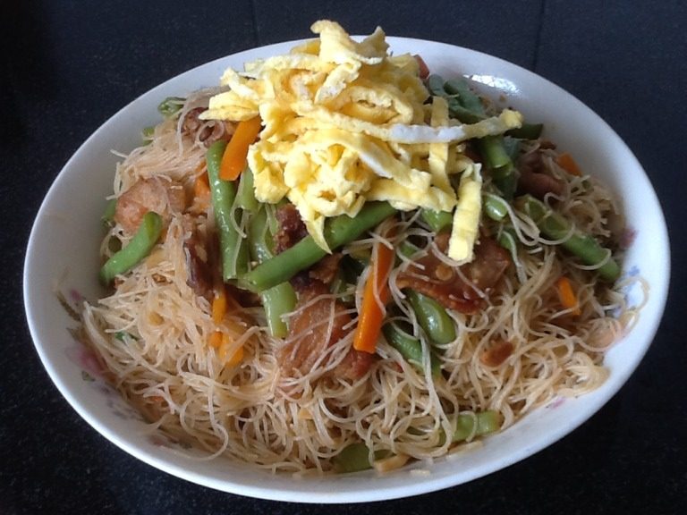 五花肉豇豆焖米粉