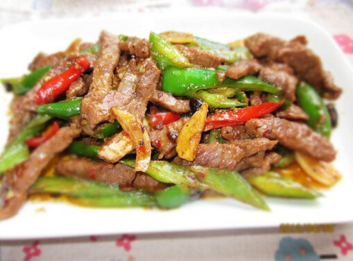 尖椒炒牛肉