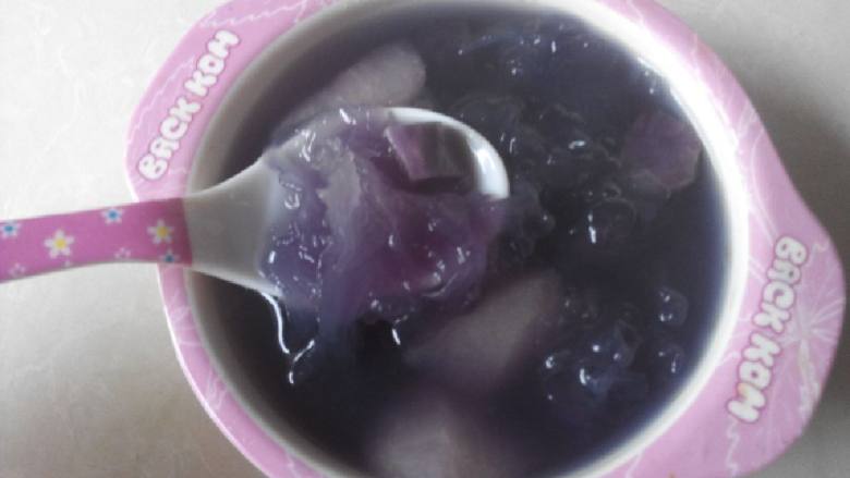 紫薯雪梨银耳羹