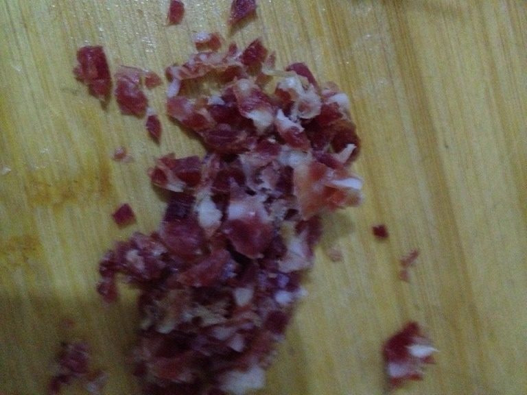 大白菜广味肠炒饭,如图<a style='color:red;display:inline-block;' href='/shicai/ 25678'>广味肠</a>切丁