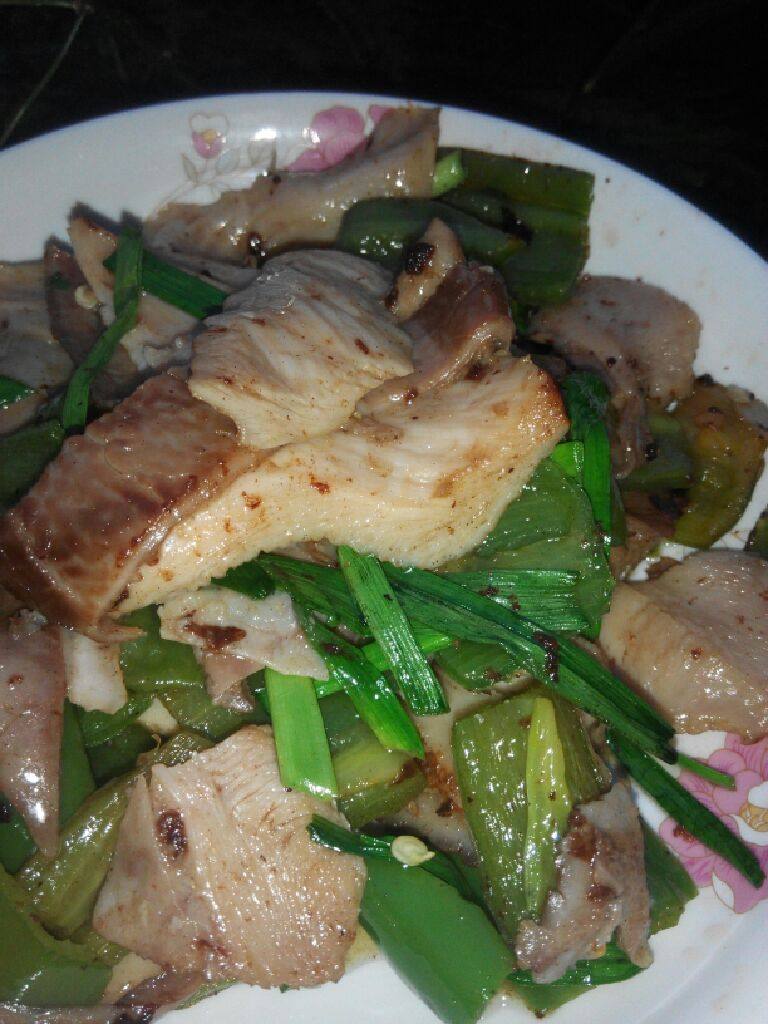 青椒炒肚片