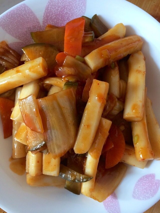 辣白菜炒年糕
