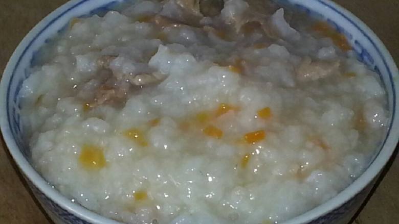 红萝卜瘦肉粥