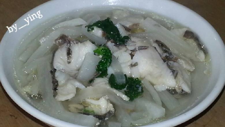 鱼片萝卜汤