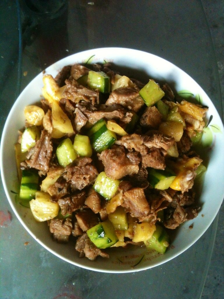 菠萝炒鸭
