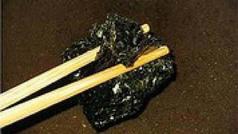 爆浆鸡蛋,感觉海苔变得有点翠了就可以了。