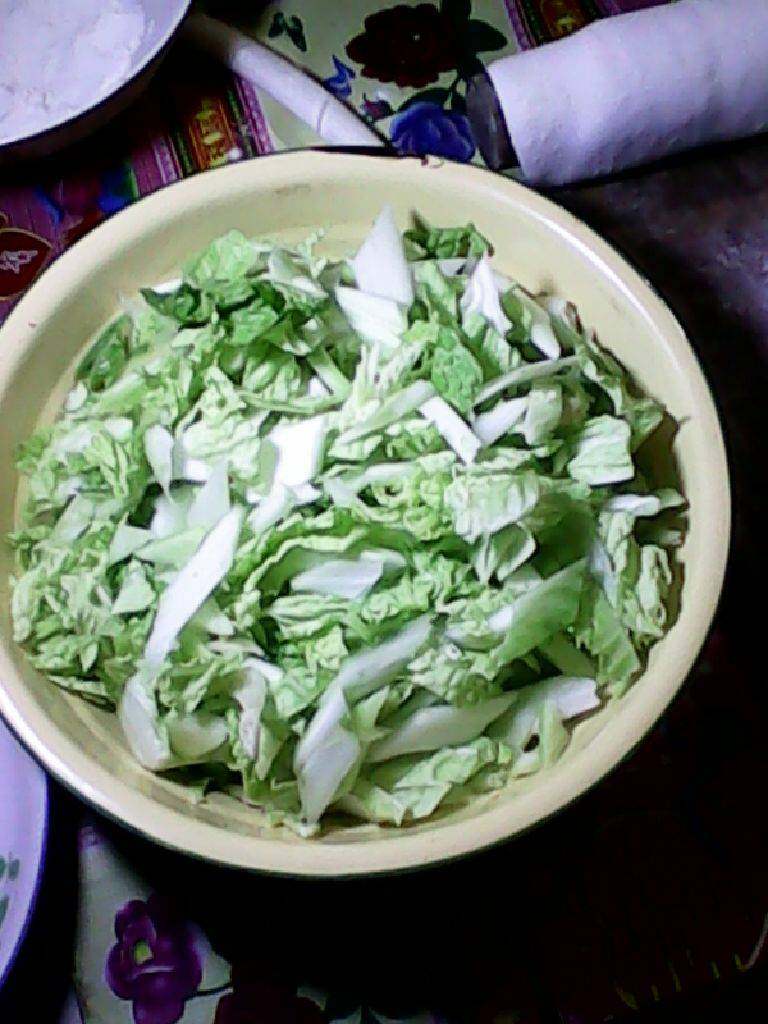 白菜炒海带,1把白菜切块洗干净