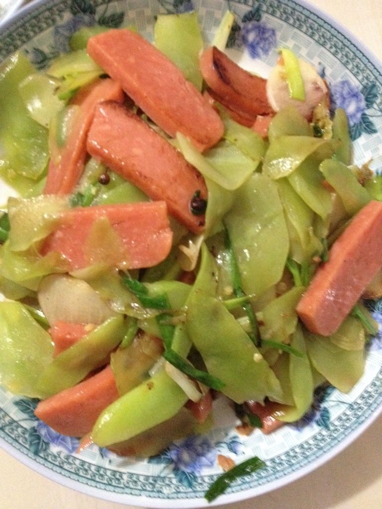 酸辣青笋火腿肠
