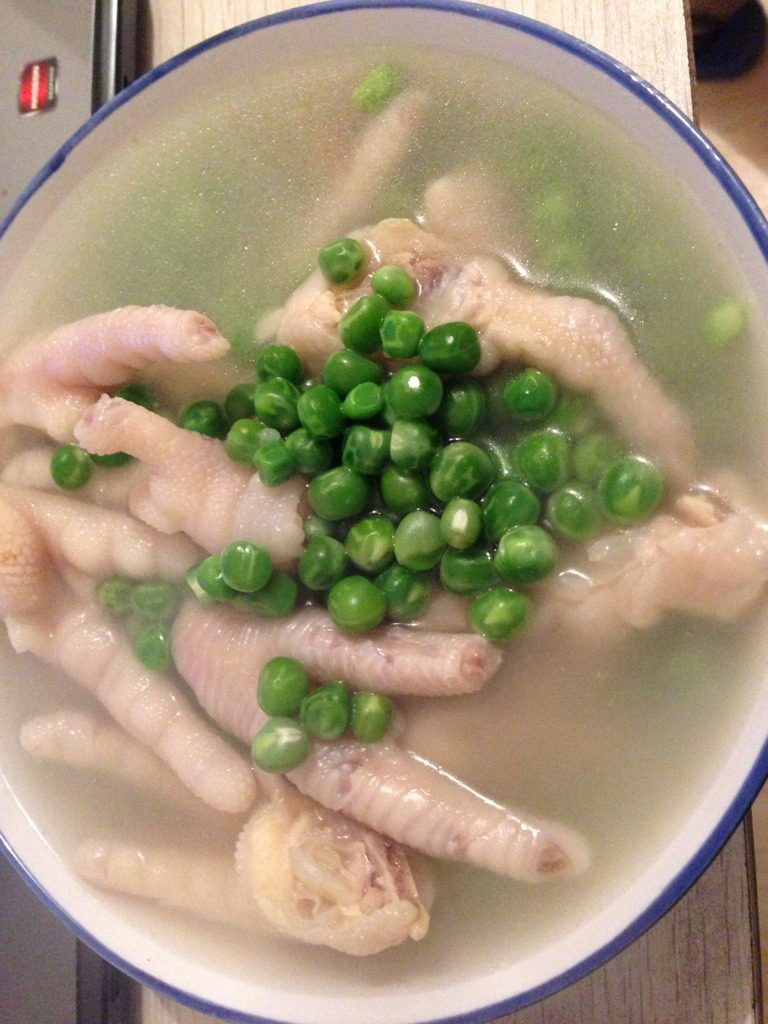 豌豆鸡爪煲