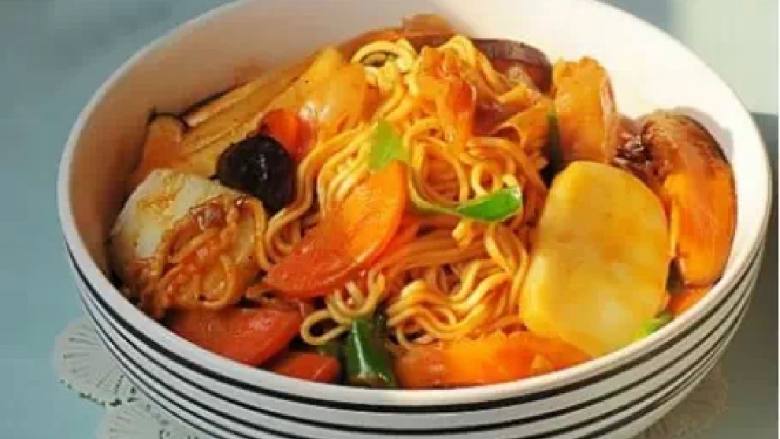 韩式泡菜拉面炒年糕