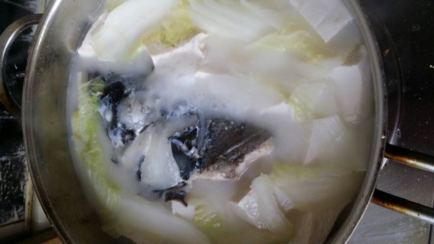 鱼头豆腐汤