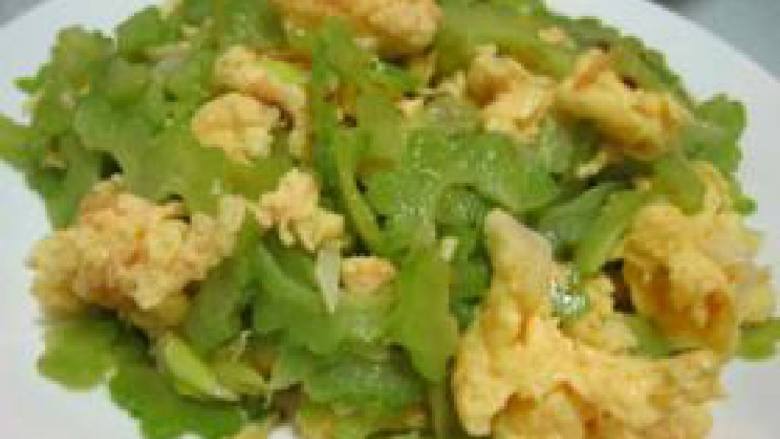 苦瓜炒鸡蛋