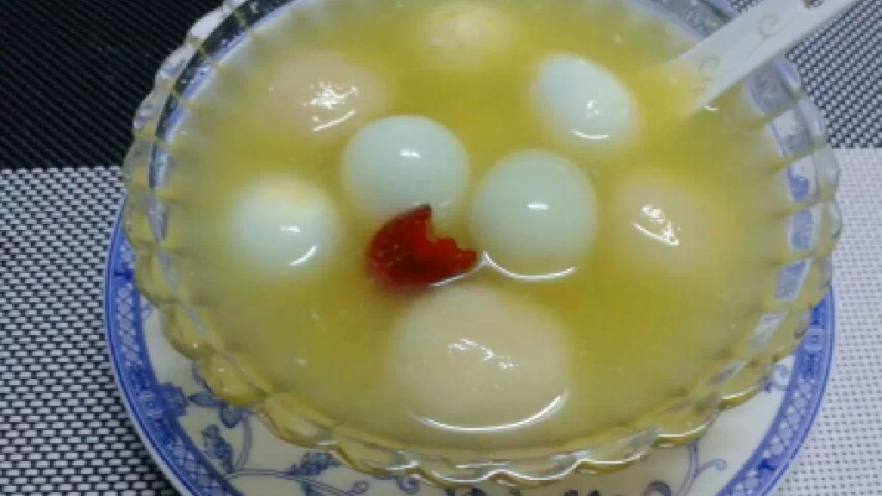 鹌鹑蛋花生汤圆