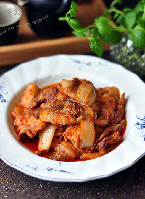 辣白菜炒五花肉