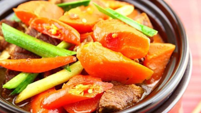 羊肉胡萝卜小锅仔