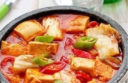 韩式辣白菜豆腐汤