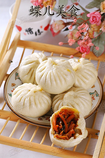胡萝卜羊肉包子
