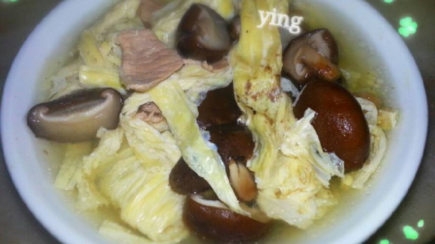香茹腐竹瘦肉汤