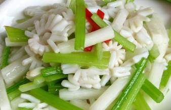 芹菜炒目鱼