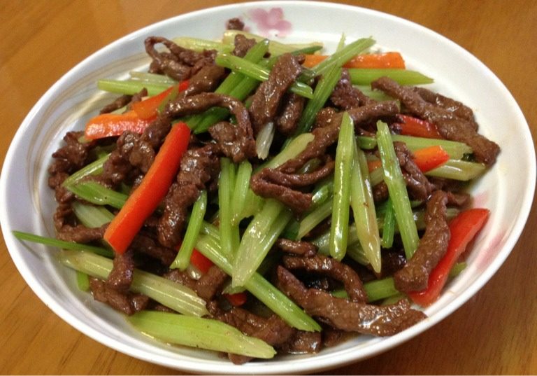 芹菜炒牛肉丝