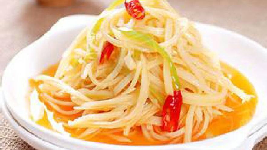 开胃酸辣土豆丝