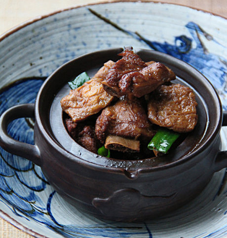 红烧排骨豆腐果