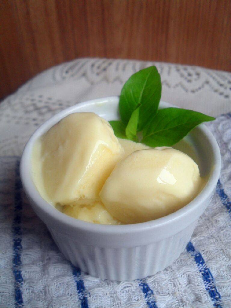 香草牛奶冰激凌