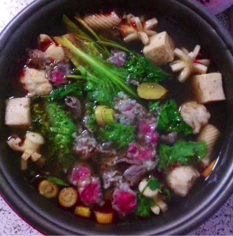 清汤自制牛肉火锅