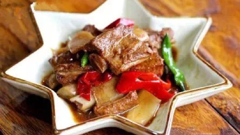 仔姜排骨砂锅煲