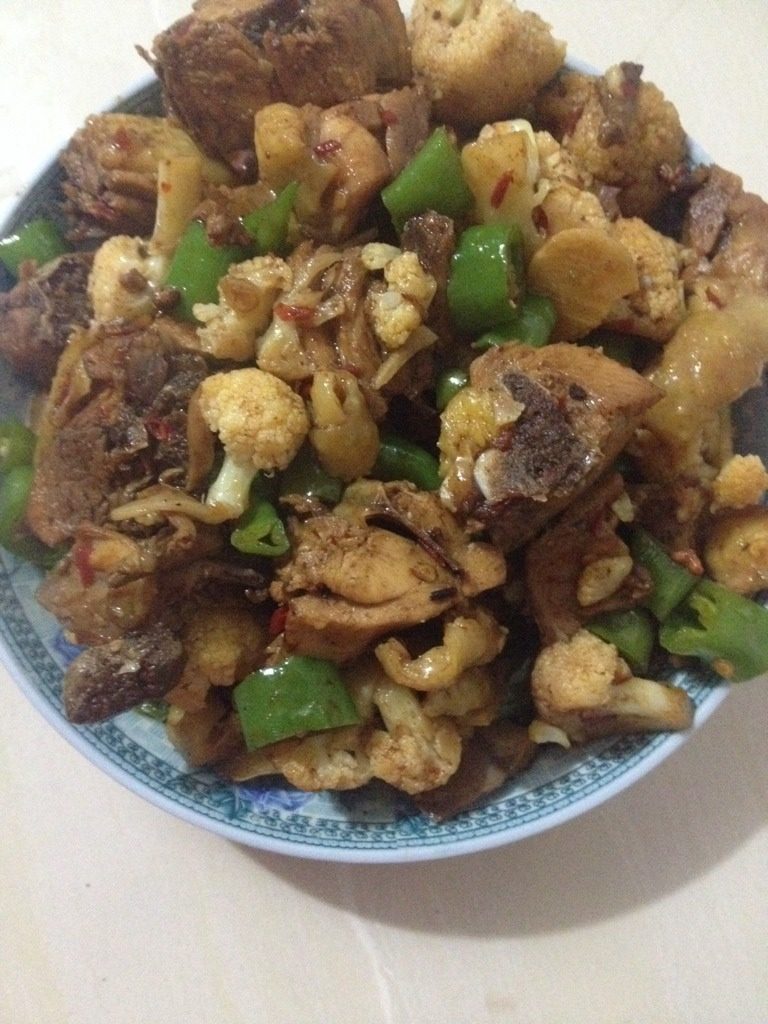 鸡肉烧花菜