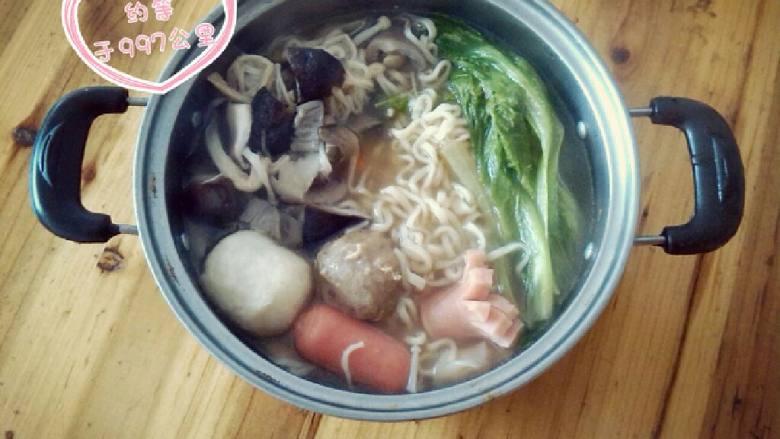 ≈菌菇丸子小火锅≈