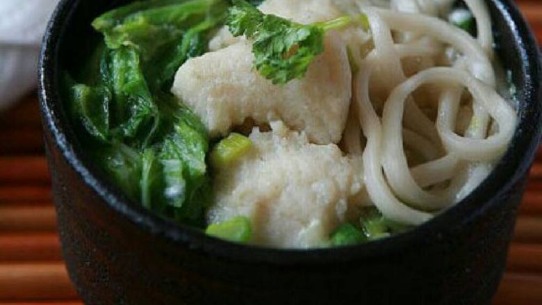 白菜鱼汤面